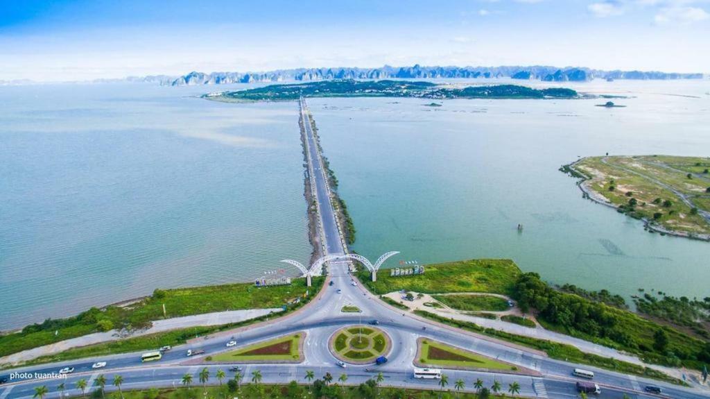 Dragon Hotel Ha Long Exterior photo
